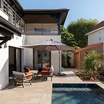 Fabienne In Center With Heated Pool فيلة أنديرنو لي بان