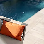 Fabienne In Center With Heated Pool