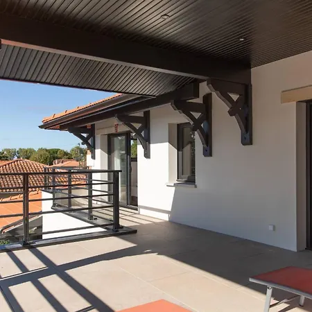 Villa Fabienne En Plein Centre Avec Piscine Chauffee Pour 6 Personne *