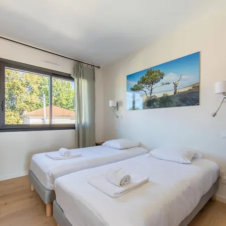 Fabienne In Center With Heated Pool Andernos-les-Bains