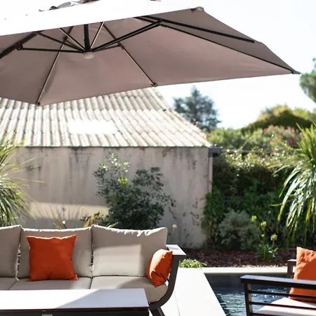 Villa Fabienne In Center With Heated Pool Andernos-les-Bains